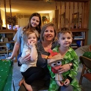 Meet your Posher, Paula